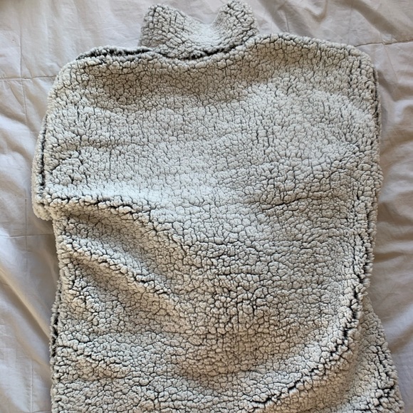 Forever 21 White Fleece Jacket - Picture 2 of 3